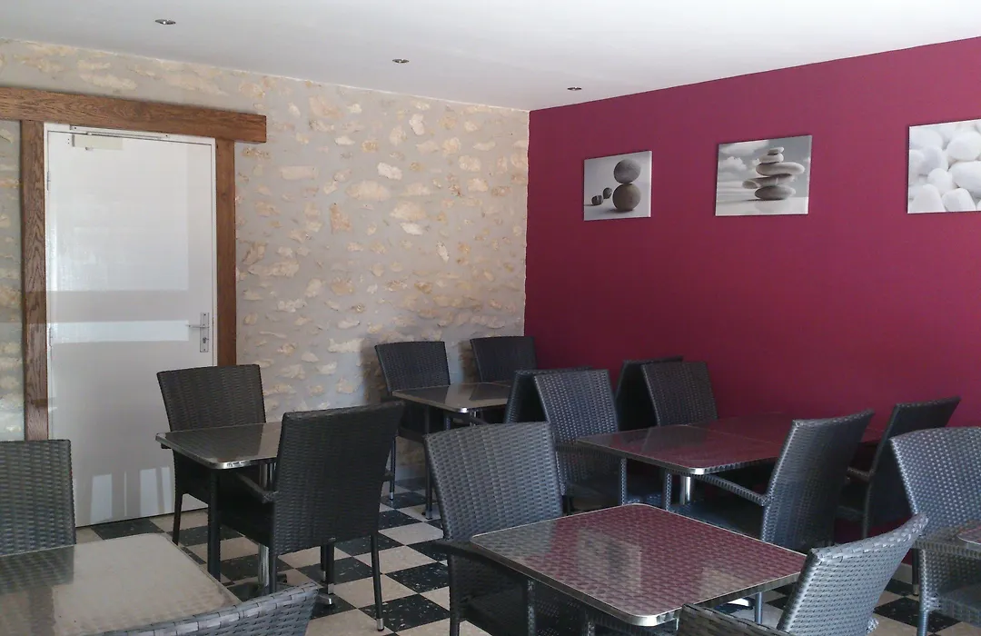 Hôtel Les Petits Oreillers-1